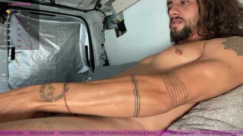 Media: makingmoans Chaturbate 2023-11-27 03:29:00