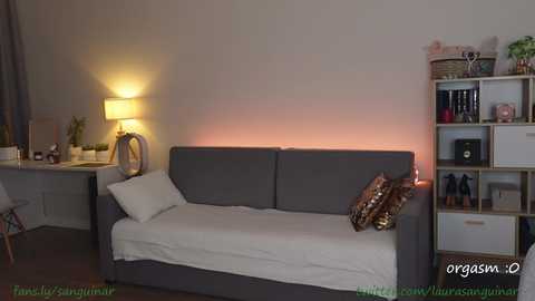 Media: laura_sanguinar Chaturbate 2023-11-28 19:33:00