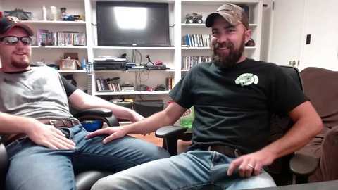 Media: hardworkertn Chaturbate 2023-11-29 18:09:00