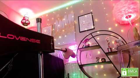 Media: milf_lacey Chaturbate 2023-11-29 19:23:00