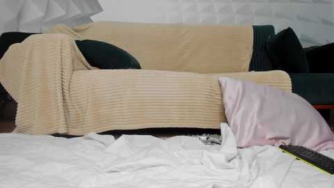 Media: dianaholiday Chaturbate 2023-12-01 14:43:00