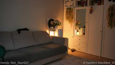 Media: _blackbee_ Chaturbate 2023-12-02 09:58:00