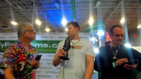 Media: thejohnnystone Chaturbate 2023-12-02 21:47:00