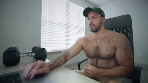 Media: brucestryker Chaturbate 2023-12-03 15:20:00