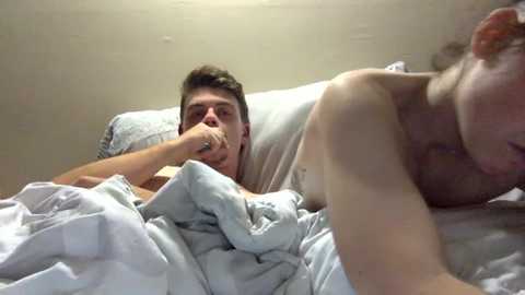 Media: 2bubz Chaturbate 2023-12-04 08:19:00