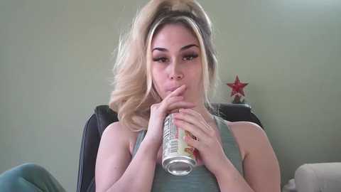Media: artoftease Chaturbate 2023-12-04 18:11:00