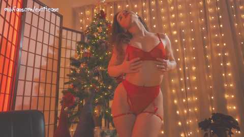 Media: excitease Chaturbate 2023-12-04 20:01:00
