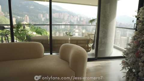 Media: honeyco57 Chaturbate 2023-12-04 19:42:00