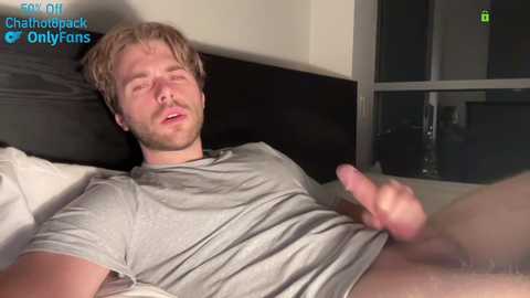 Media: hot8pack01 Chaturbate 2023-12-04 22:21:00