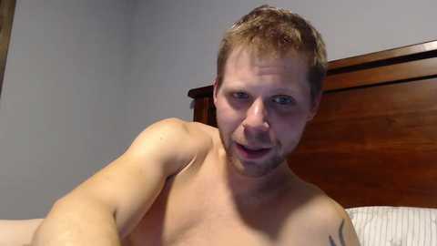 Media: lancehardin Chaturbate 2023-12-04 02:34:00