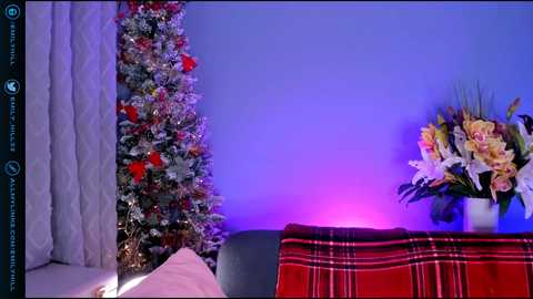 Media: littlee33 Chaturbate 2023-12-04 21:56:00
