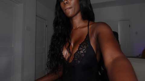 Media: missksavage Chaturbate 2023-12-04 00:47:00