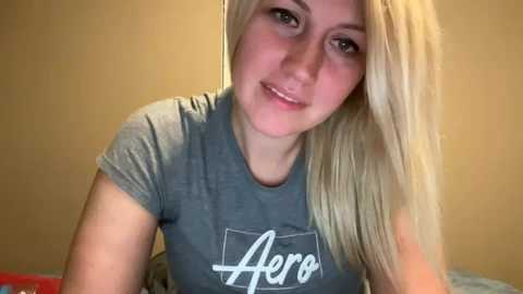Media: smexxii93 Chaturbate 2023-12-04 05:44:00
