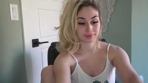 Media: artoftease Chaturbate 2023-12-05 22:17:00
