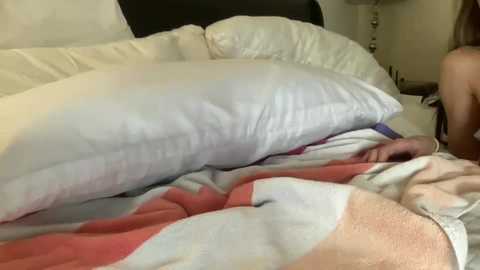 Media: christinabby143 Chaturbate 2023-12-05 04:10:00