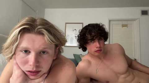 Media: itsevanwade Chaturbate 2023-12-05 04:39:00