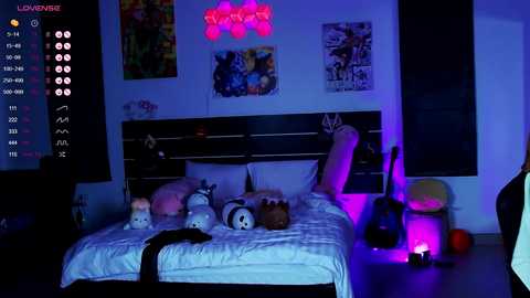 Media: madnessalise Chaturbate 2023-12-05 20:42:00