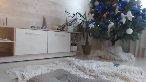 Media: meryfoxxx Chaturbate 2023-12-05 11:14:00