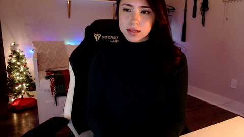 Media: jadelove_ Chaturbate 2023-12-06 23:13:00