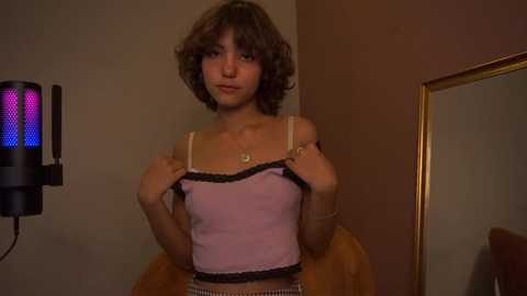 Media: lenaelisabeth Chaturbate 2023-12-06 20:09:00