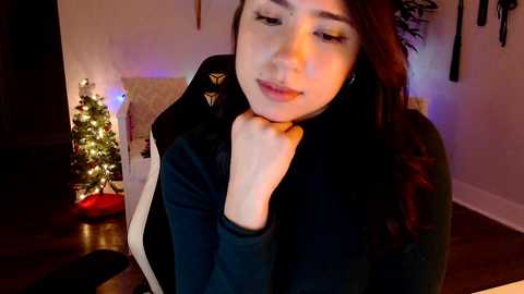 Media: jadelove_ Chaturbate 2023-12-07 01:05:00