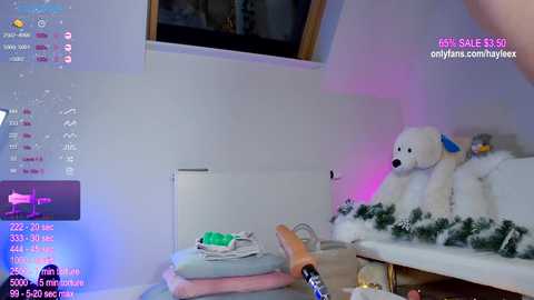 Media: hayleex Chaturbate 2023-12-08 19:59:00