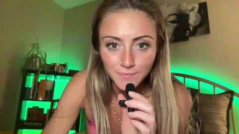 Media: lexxximarie23 Chaturbate 2023-12-08 05:12:00