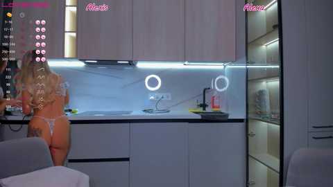 Media: wildsexalexandalexis Chaturbate 2023-12-08 01:14:00