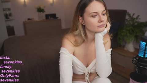 Media: your_kat Chaturbate 2023-12-09 19:50:00
