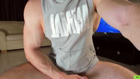 Media: adam_muscle_ Chaturbate 2023-12-10 09:29:00