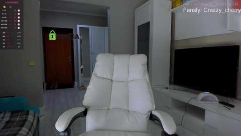Media: crazzy_cherry Chaturbate 2023-12-10 19:40:00