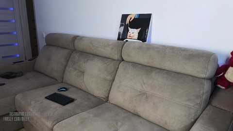 Media: milly____ Chaturbate 2023-12-10 14:41:00