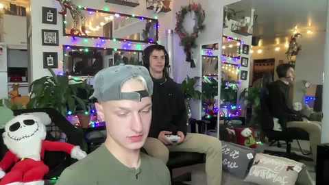 Media: trystoph Chaturbate 2023-12-10 02:50:00