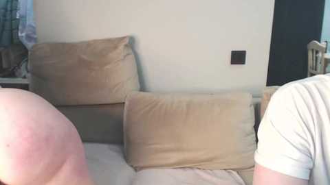 Media: crystal_angells Chaturbate 2023-12-12 07:09:00