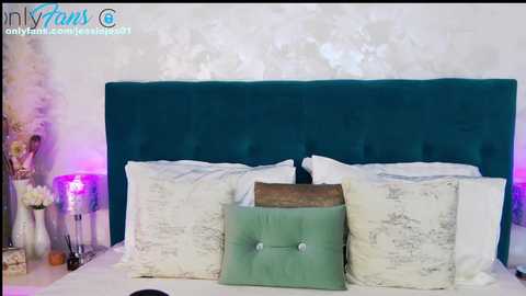 Media: mmmaaa1234 Chaturbate 2023-12-12 01:36:00