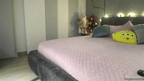 Media: nina_mon Chaturbate 2023-12-12 02:54:00