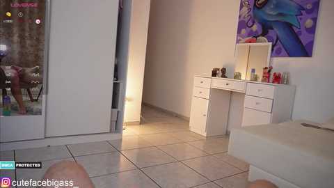 Media: cutefacebigass Chaturbate 2023-12-13 00:30:00