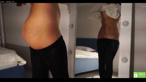Media: emilybatee Chaturbate 2023-12-13 13:34:00