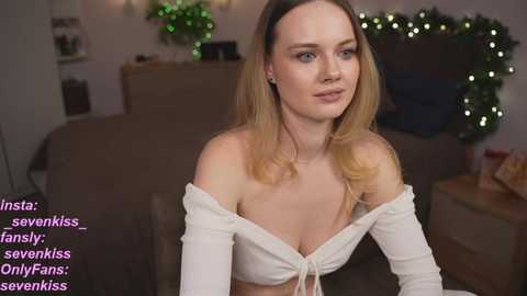 Media: your_kat Chaturbate 2023-12-13 18:05:00