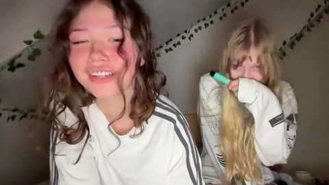 Media: eternal_infinite Chaturbate 2023-12-14 14:39:00