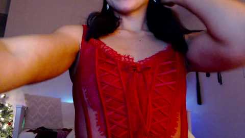 Media: jadelove_ Chaturbate 2023-12-14 22:51:00