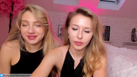 Media: yononeey Chaturbate 2023-12-14 12:34:00