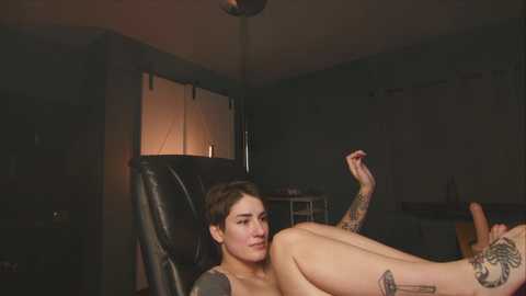 Media: aynmarie Chaturbate 2023-12-15 02:55:00