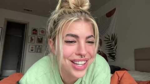 Media: cxbraj Chaturbate 2023-12-15 20:46:00