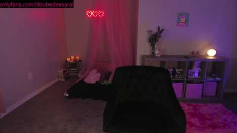 Media: doubedeesarai Chaturbate 2023-12-15 21:55:00