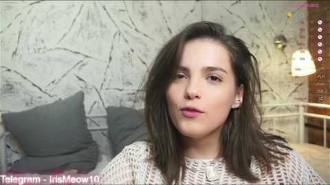 Media: emiliacourtney Chaturbate 2023-12-15 00:54:00