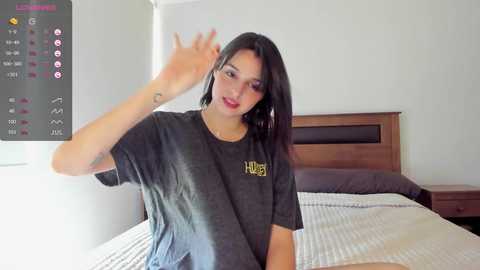 Media: yourfreakygirl Chaturbate 2023-12-16 14:21:00
