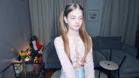 Media: _magic_smile_ Chaturbate 2023-12-18 20:42:00