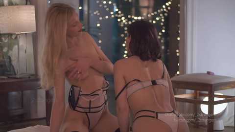 Media: _2strangers Chaturbate 2023-12-19 00:06:00