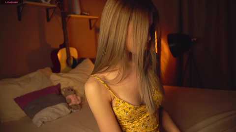 Media: cuteelsa_ Chaturbate 2023-12-19 05:17:00